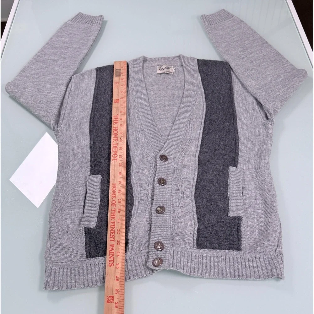 VTG Karina Sweaters Cardigan Mens M Gray V-Neck Long Sleeve CozyCore Preppy‎